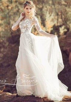 Свадебное платье Адель 2018-А69395. А-силуэт, длинное со шлейфом.